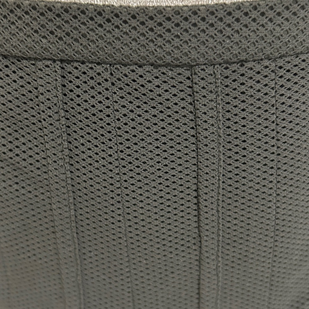 AKRIS PUNTOStretch Mesh Pleated Midi Skirt in Graphite Gray |Size 10 - Picture 8 of 16